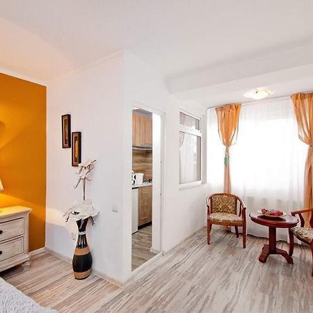 Lyla Apartment Galaţi Buitenkant foto