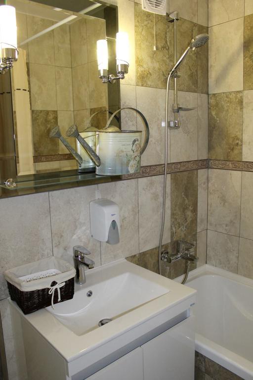 Lyla Apartment Galaţi Buitenkant foto